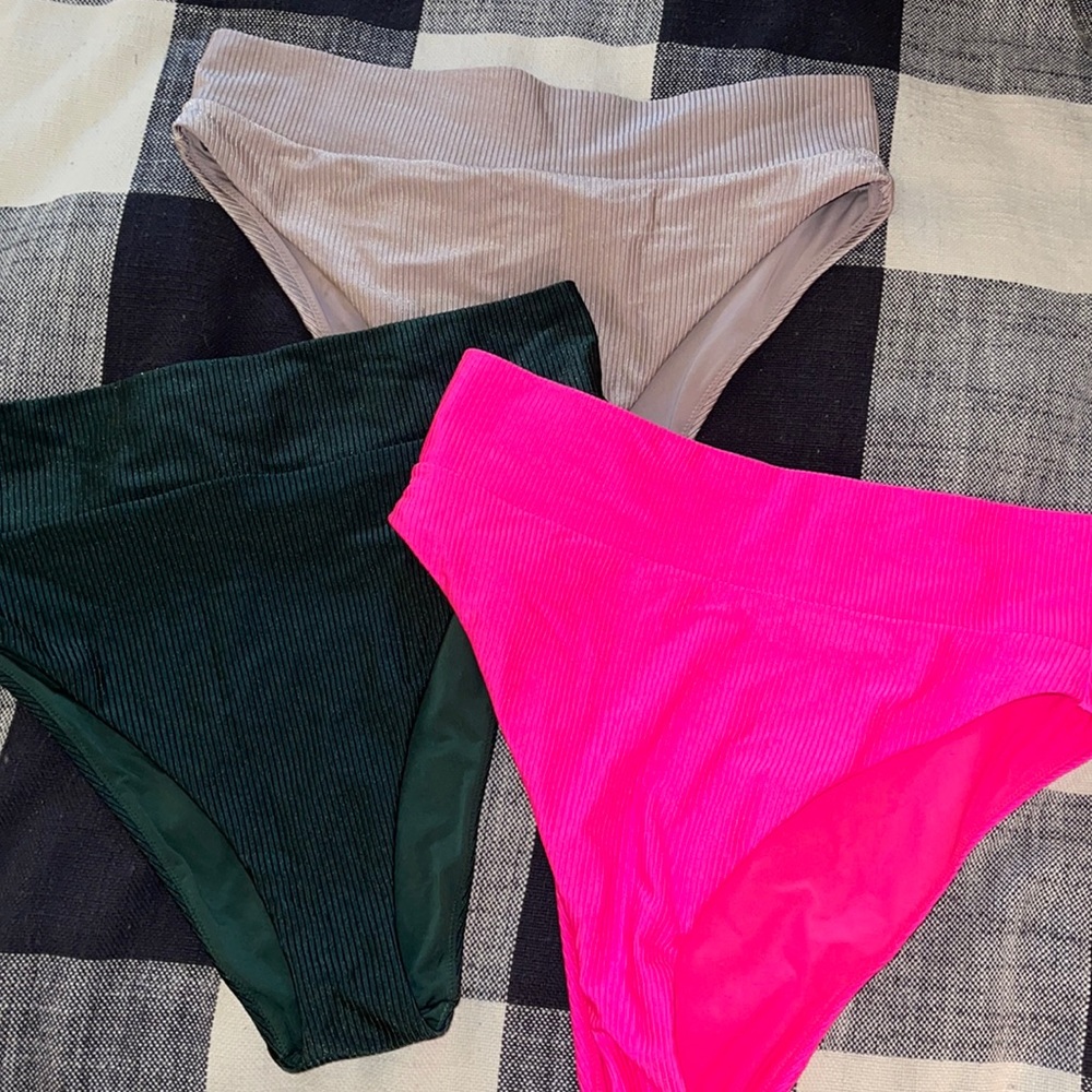 Set of 3 high waisted bikini bottoms